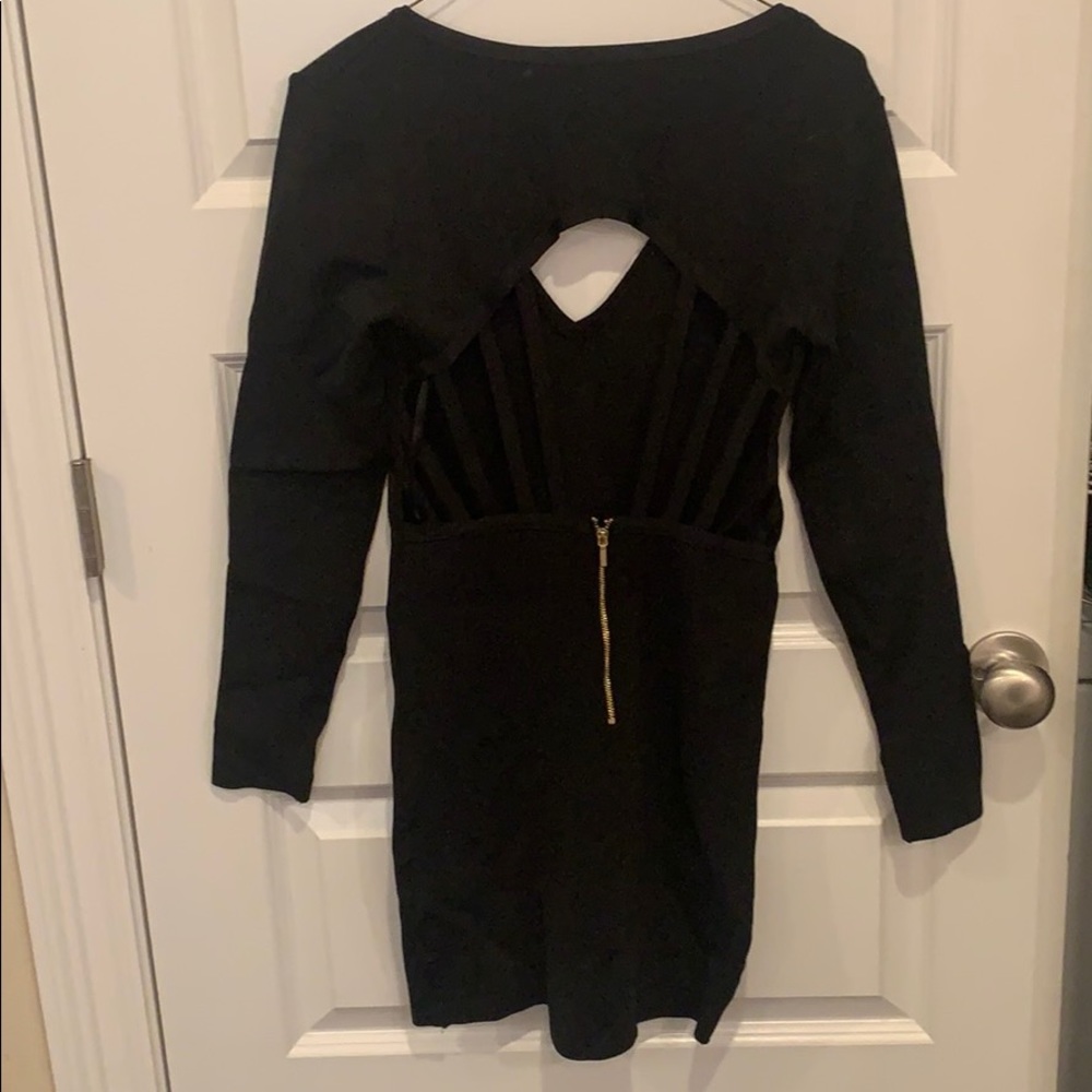 Bebe med dress